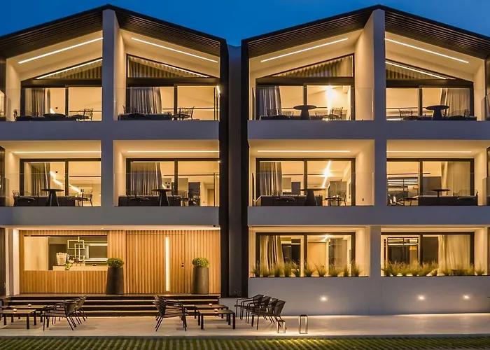 Canale Hotel & Suites