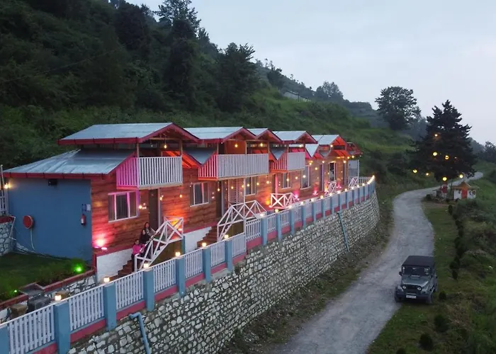 Rooftop Cottages & Restaurant, Pangot