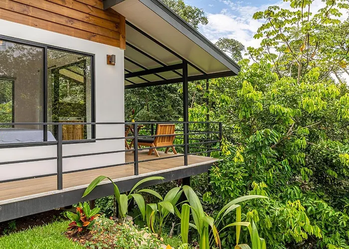 The Sutton - Boutique Jungle Experience
