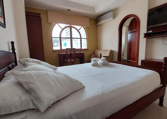 Hotel Voyager Manta
