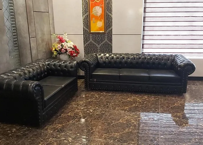 Royaute Luxury Hotel Sialkot