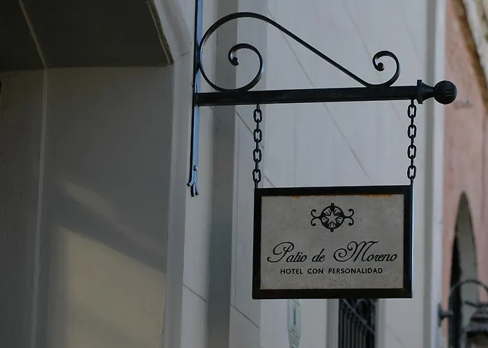 Patio De Moreno