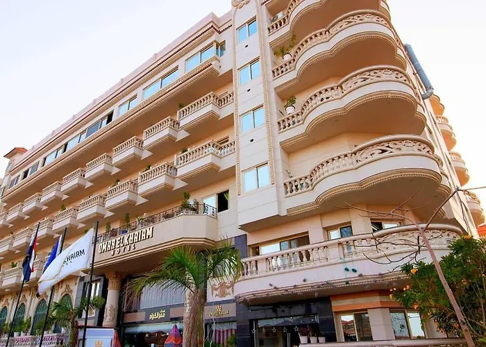 Omar Elkhaiam Hotel