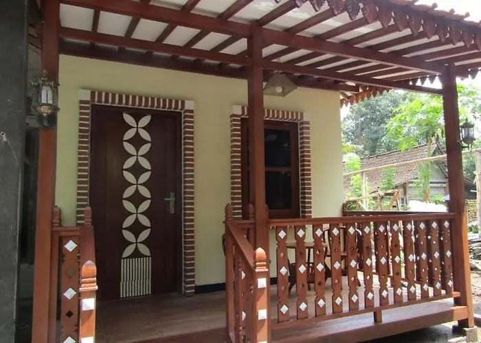 Anang Bed & Breakfast Syariah By Ndalem Beong