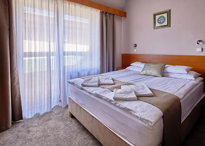 Lugas Hotel