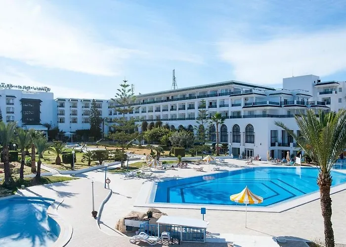 Riviera Hotel - Family Only