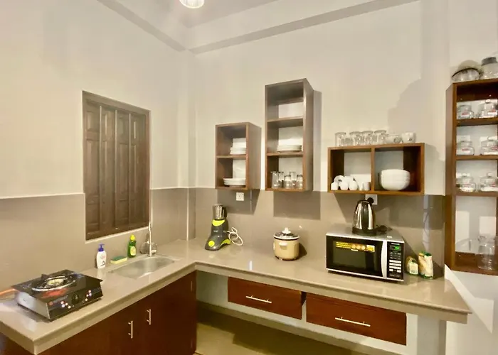 Dimuthu Home