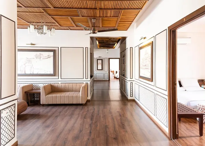 Bhola Bhawan Bed And Breakfast