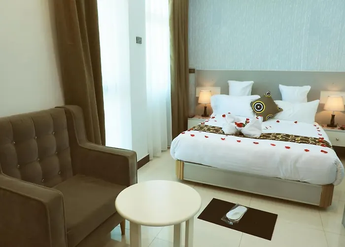 Riverland Hotel