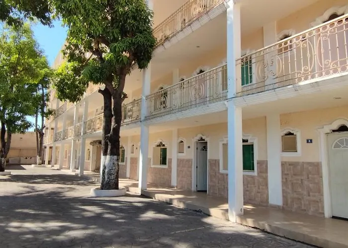 Hotel Las Cupulas