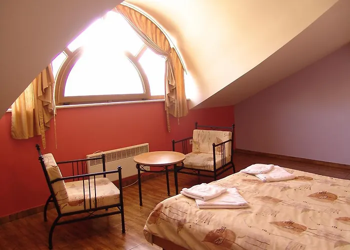 Central Family Hotel