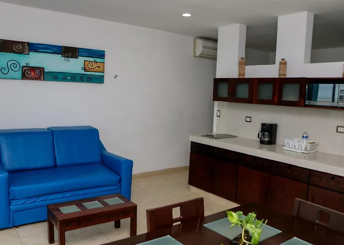 Playa Linda Hotel