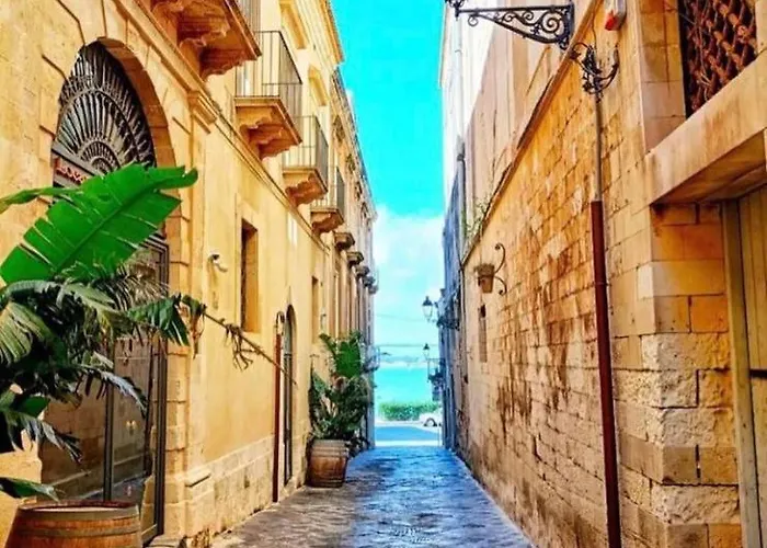 La Medusa D'Ortigia