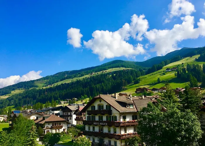 Hotel Holzer