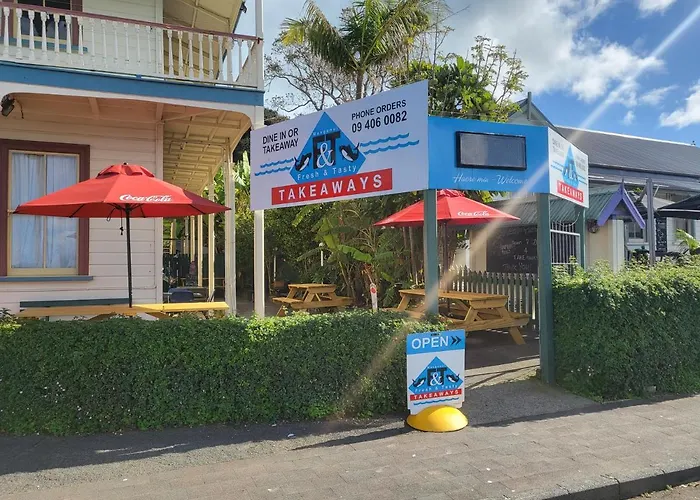 Mangonui Hotel