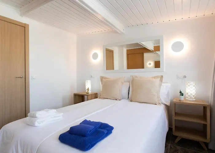 Altavista Apartahotel-Adults Only Over 14