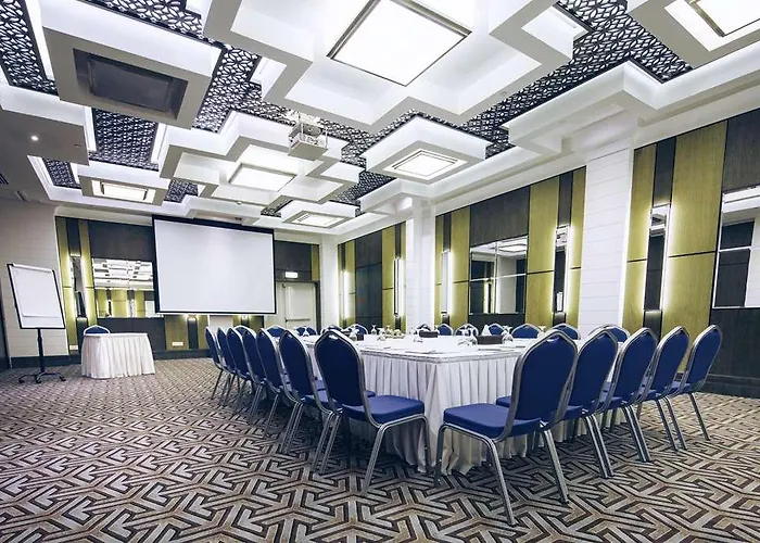 Top Ayla Bawadi Hotel & Mall Al Ain