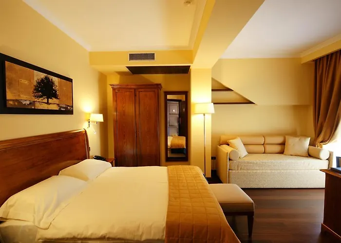 Bram Hotel