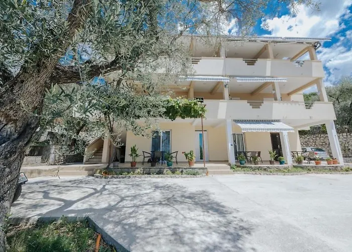 Olive Garden Apartment