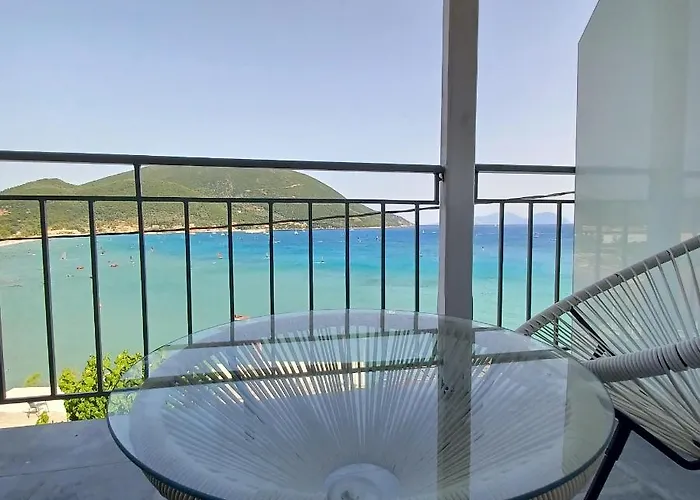 Ponti Bay Apartments