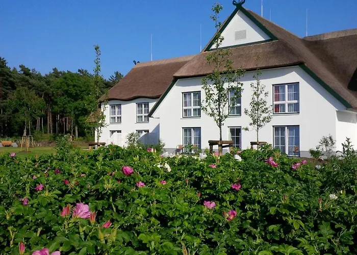 Friesenhof Hotel-Restaurant-Reitanlage