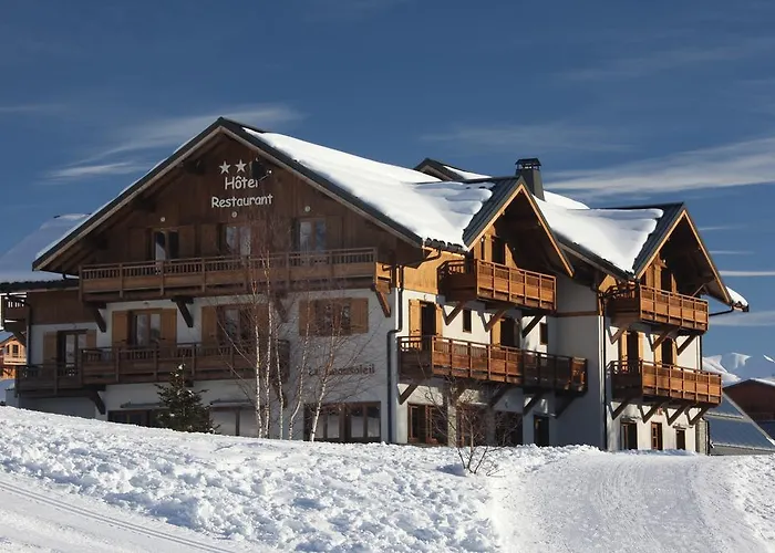 Chalet-Hotel Le Beausoleil, The Originals Relais