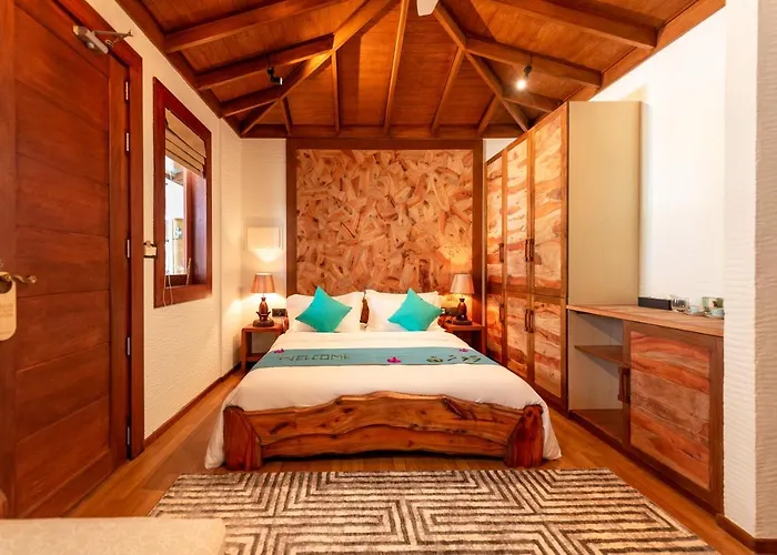 Island Luxury Boutique Hotel - Fulhadhoo
