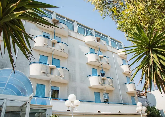 Eden Beach Club