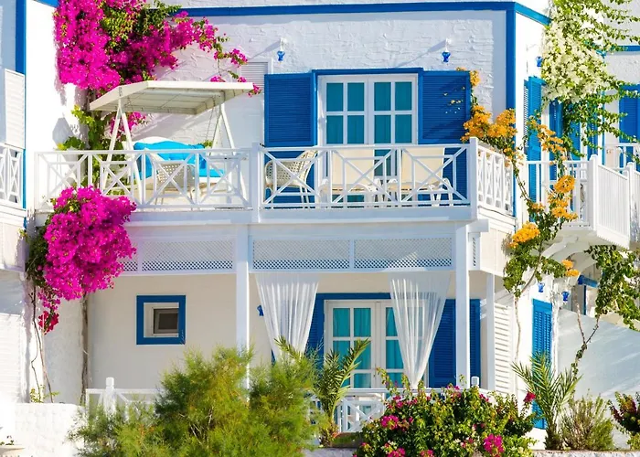 Otel Mavi Beyaz