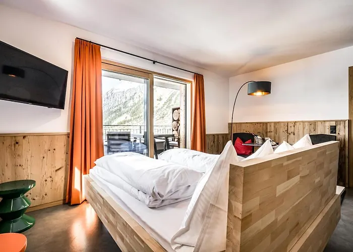 Mondschein Hotel&Chalet Ski-In Ski-Out Luxus am Arlberg