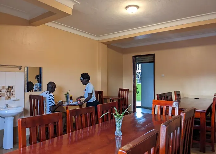 Kasenene Legacy Hotel