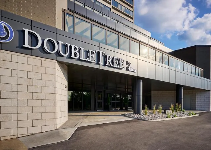 Doubletree By Hilton Windsor, On