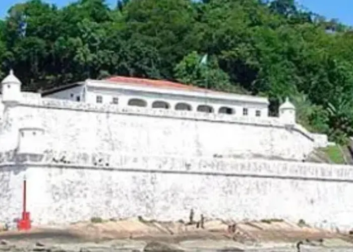 Pippo Suites Guarujá