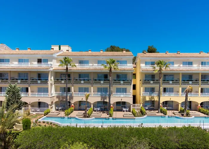 Insotel Cala Mandia Resort
