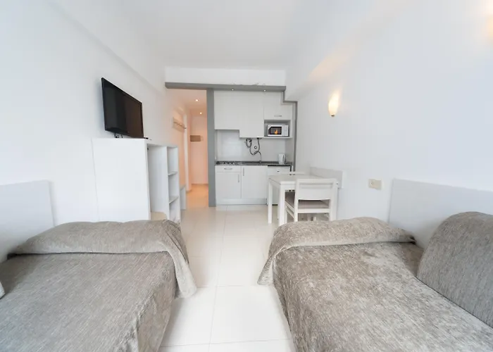 Apartamentos Embat