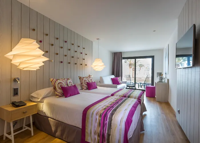 Grand Palladium White Island Resort & Spa