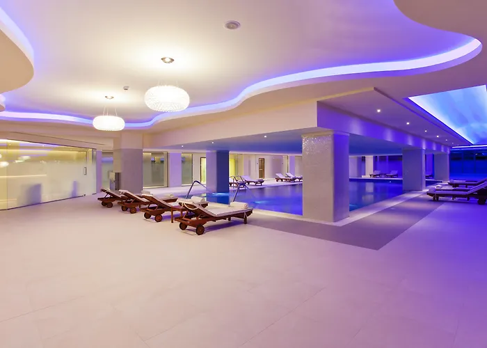 Boutique 5 Hotel & Spa - Adults Only