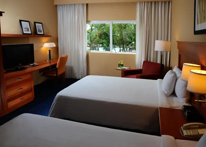 Courtyard By Marriott Cancun Airport