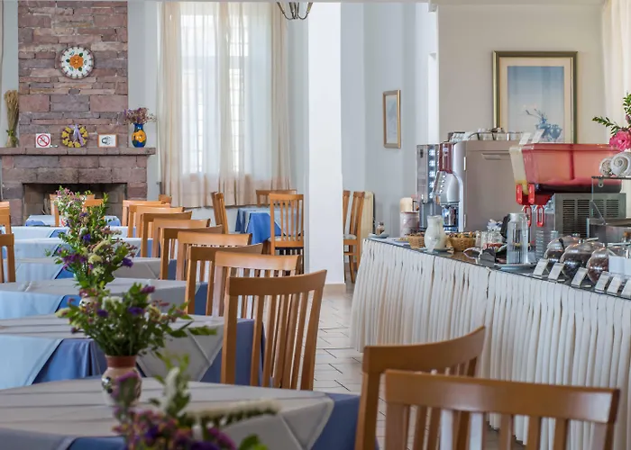 Hotel Delfinia