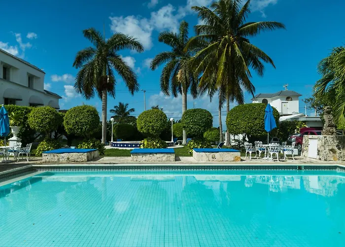 Villablanca Garden Beach Hotel