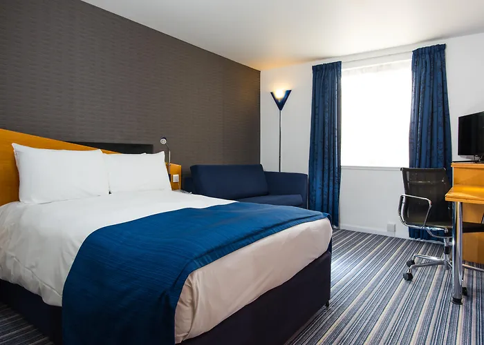 Holiday Inn Express Southampton West By Ihg