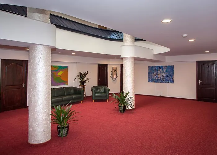 Tauras Center Hotel