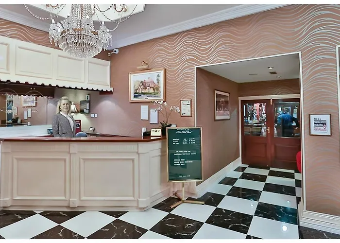 Eviston House Hotel