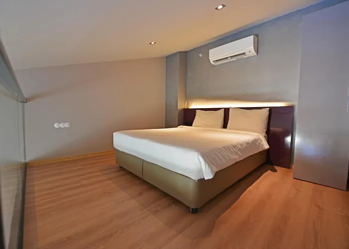 Mirage World Hotel