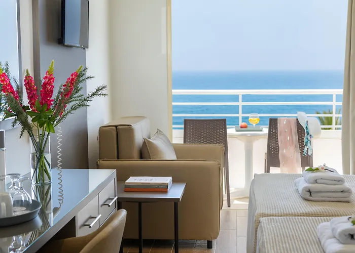 Queens Bay Hotel