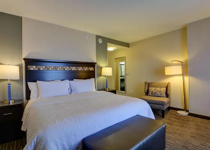 Hampton Inn & Suites Denver Airport / Gateway Park