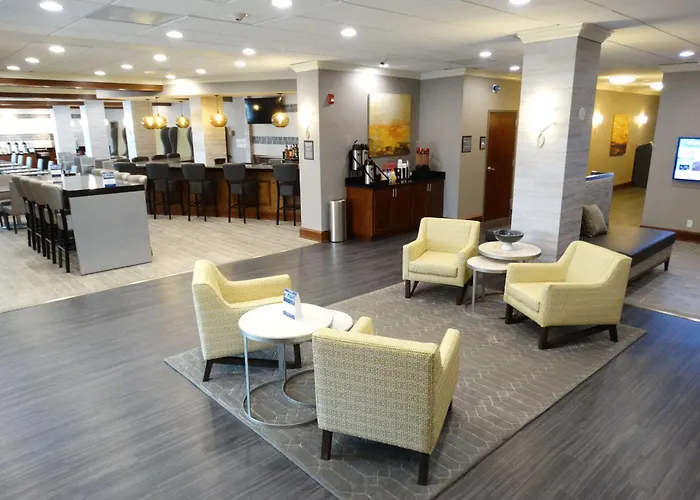 Cottonwood Airport & Expo Hotel Louisville