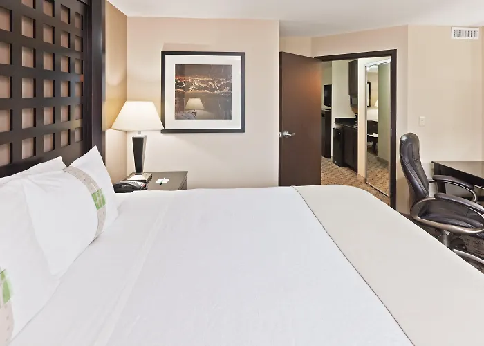 Holiday Inn Hotel & Suites Tulsa South By Ihg