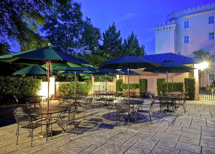 Embassy Suites Charleston - Historic District