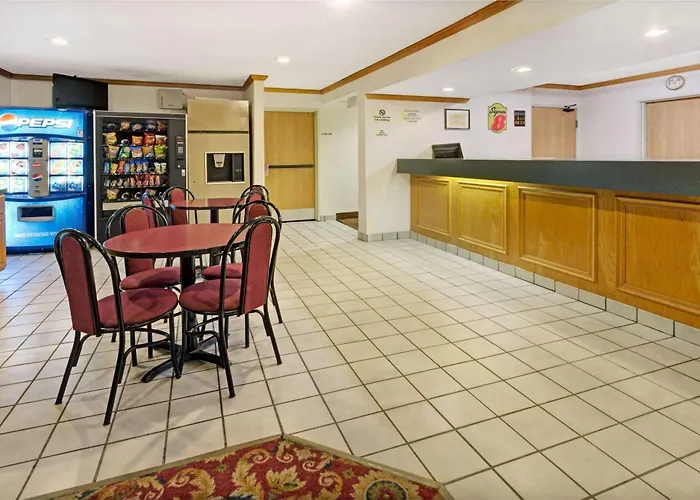 Super 8 By Wyndham Canonsburg/Pittsburgh Area